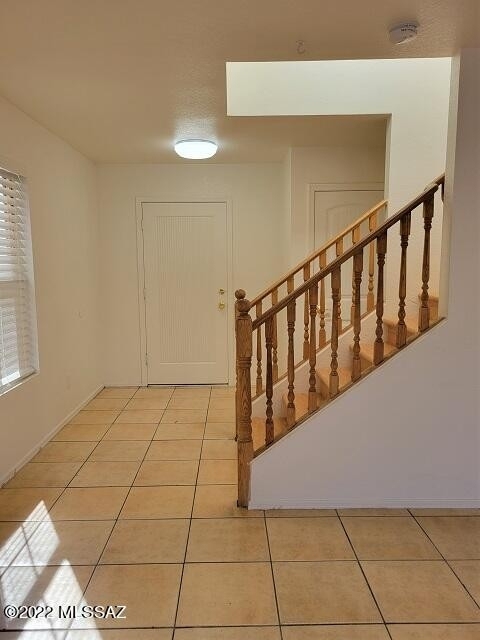 7861 E Lamont Drive - Photo 2