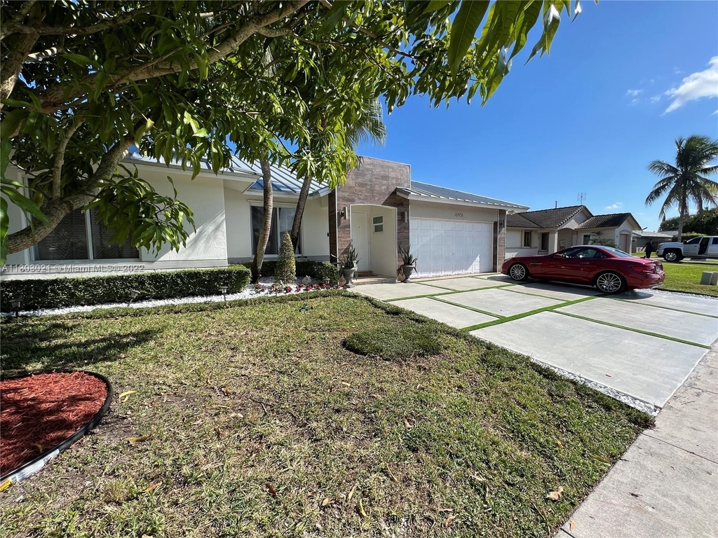 16951 Sw 149th Ave - Photo 4