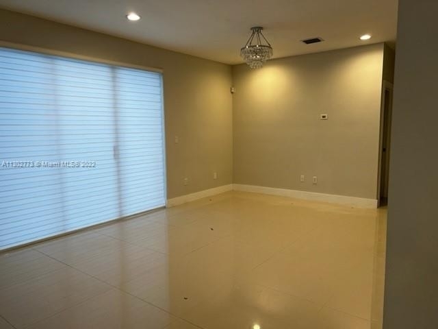 353 Sw 187th Ter - Photo 2