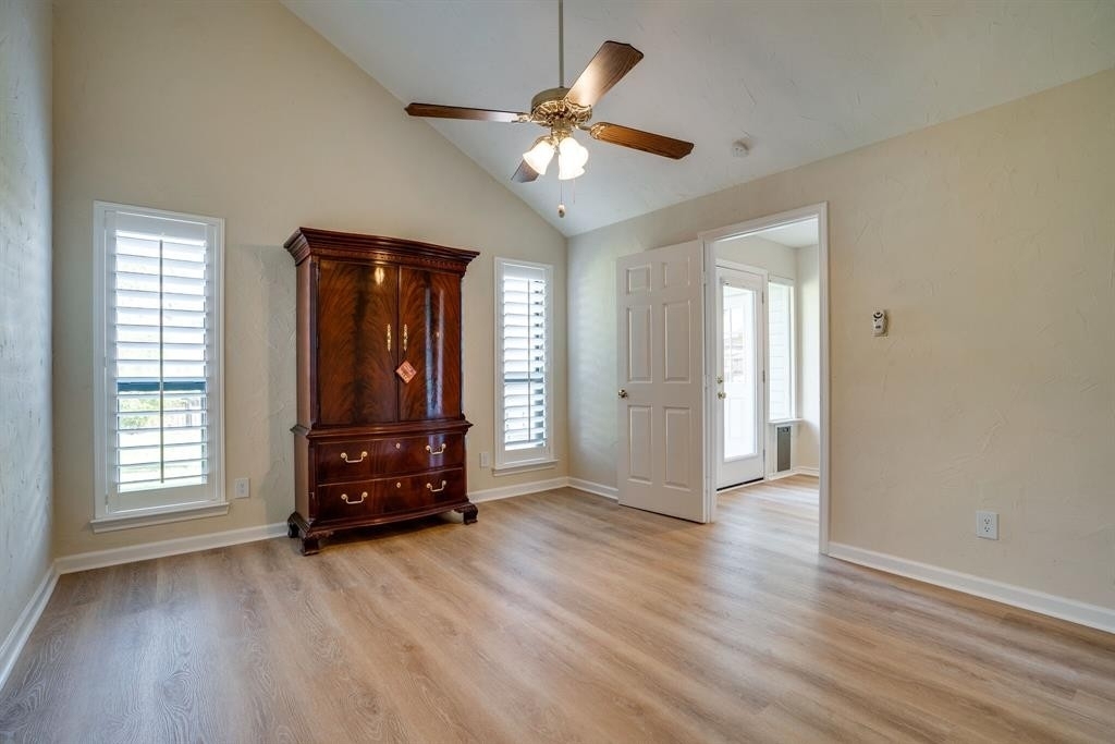 332 Lakewood Court - Photo 21