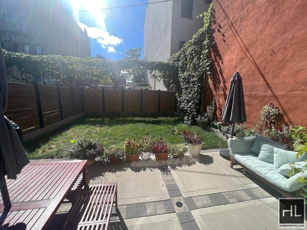 418 East 153rd Street - Photo 2