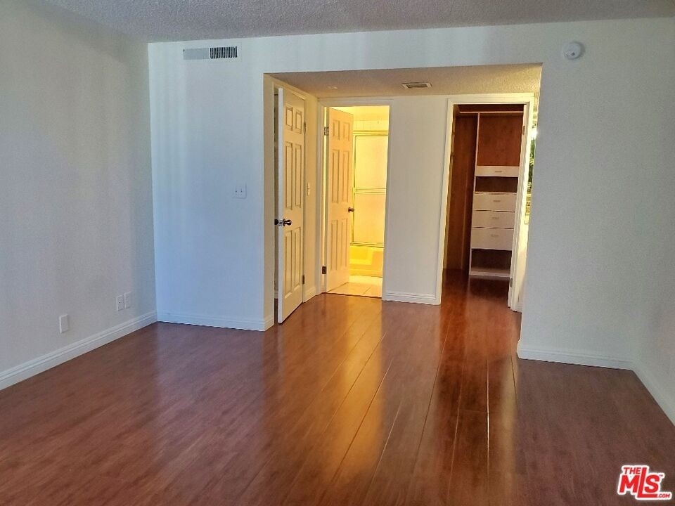 10535 Wilshire Blvd - Photo 22