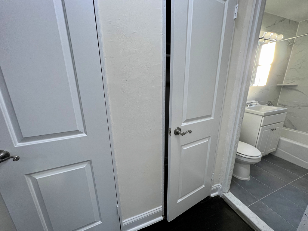 1493 Shore Parkway - Photo 6