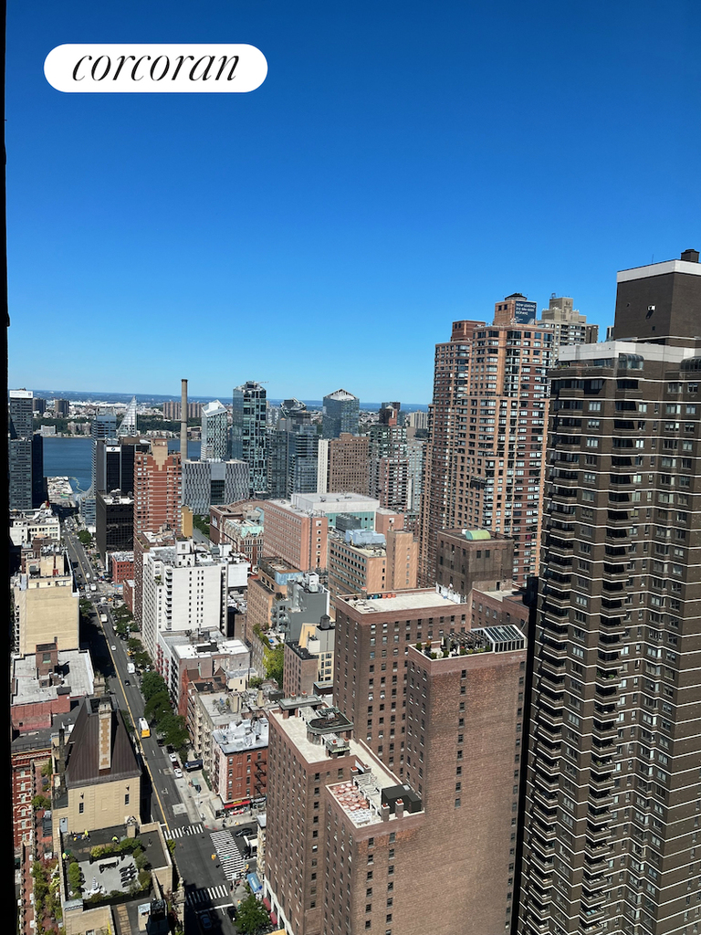 322 West 57th Street - Photo 14