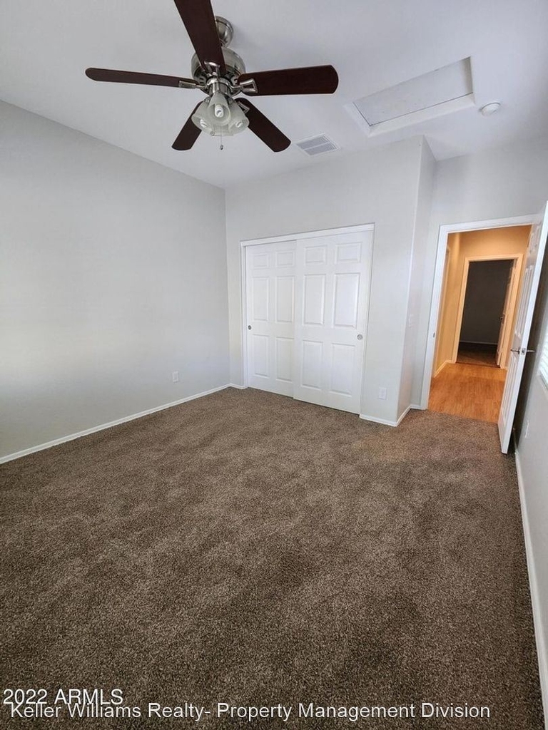 2359 E Sequoia Dr - Photo 21