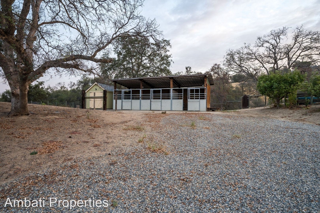 48044 Road 210 Hildreth Road - Photo 25