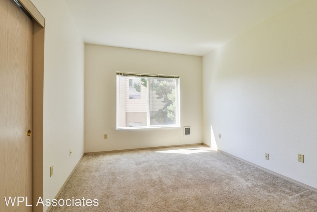 808 Pool Street - Photo 10