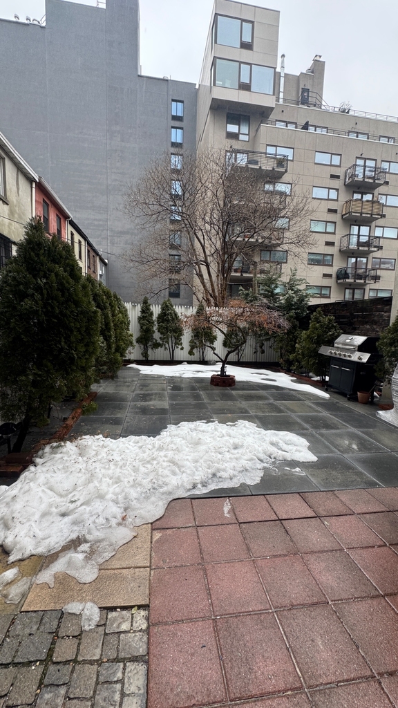 110 4th Avenue - Photo 3