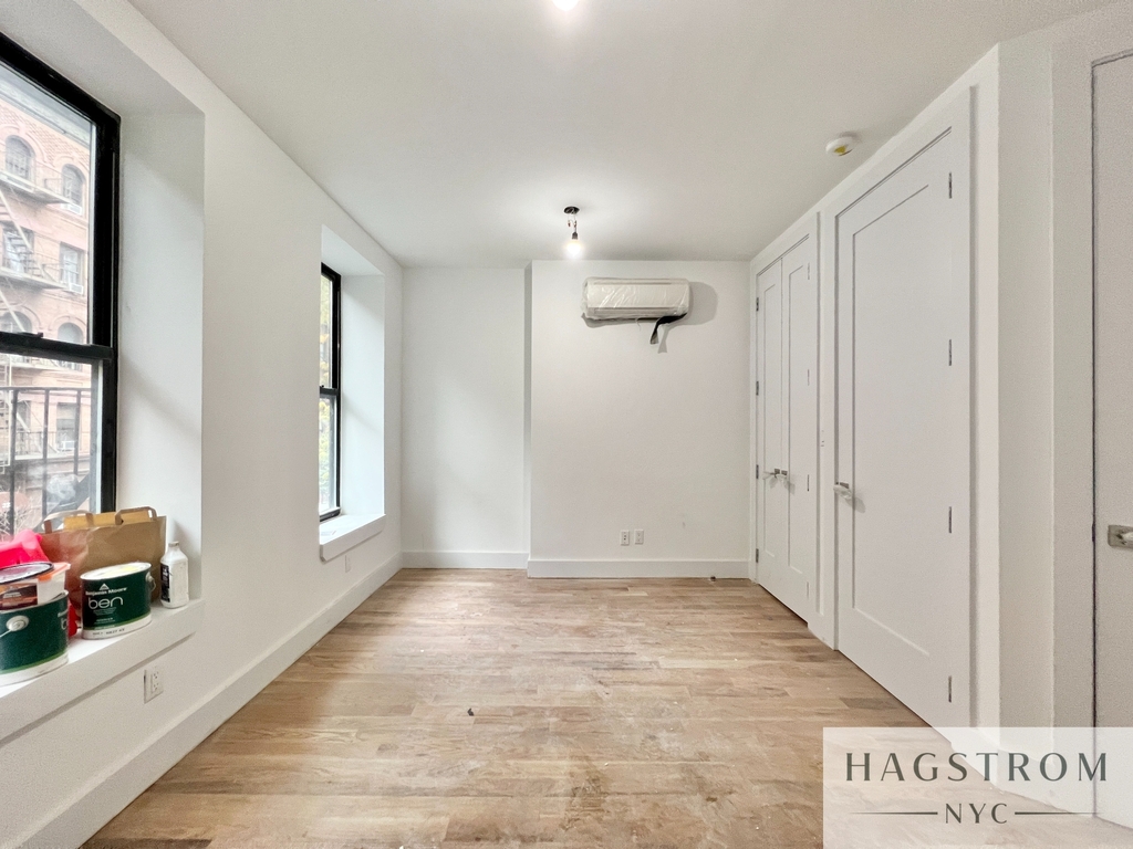 322 East 93rd Street - Photo 1