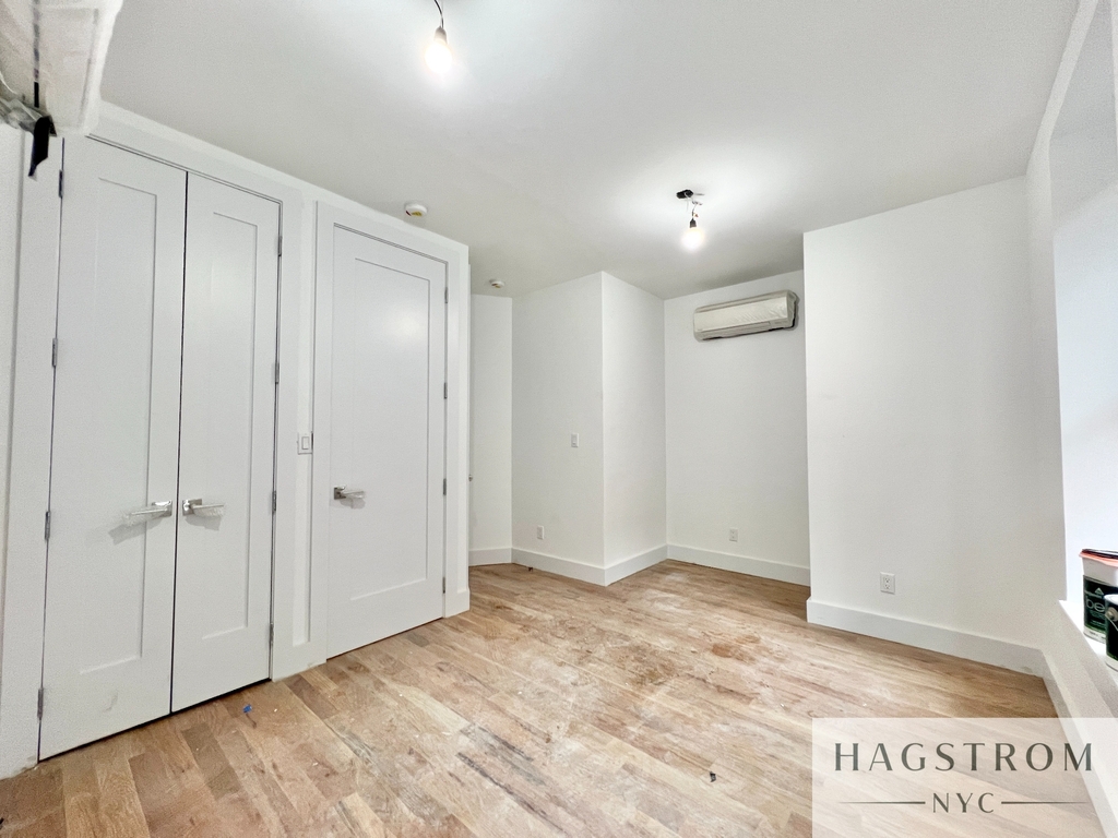 322 East 93rd Street - Photo 2