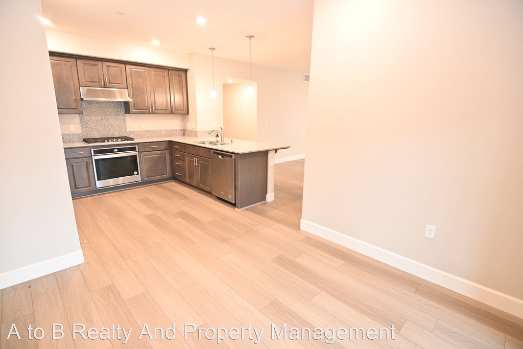 3055 Lina St #1 - Photo 4