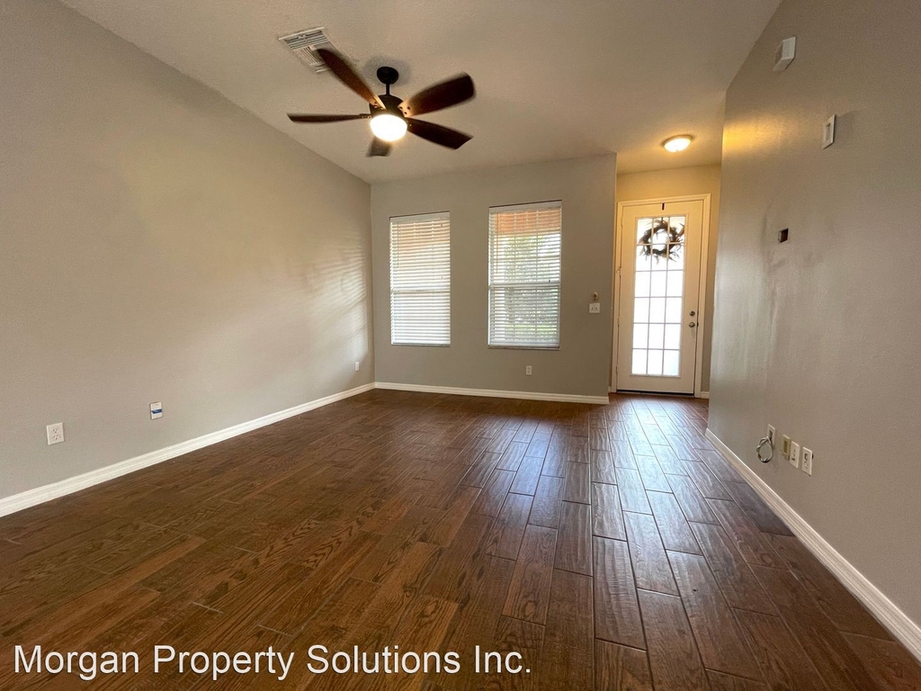 10138 Ridgebloom Ave - Photo 2