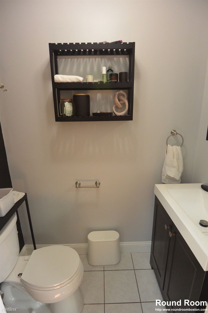 336 Saratoga St Apt 1 - Photo 5