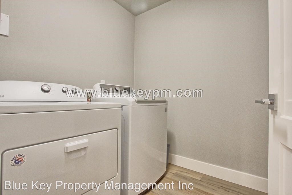 11907 Ne 108th Street - Photo 8