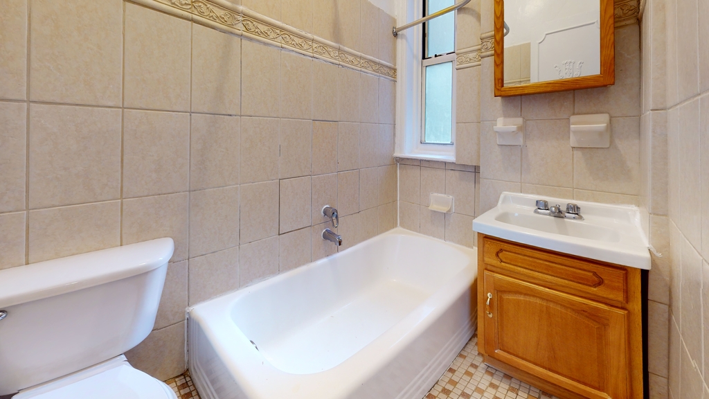 241 West 13th Street - Photo 5