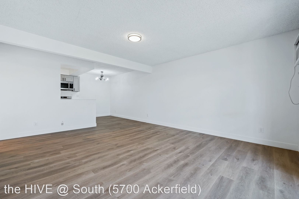 5700 Ackerfield Ave. - Photo 8