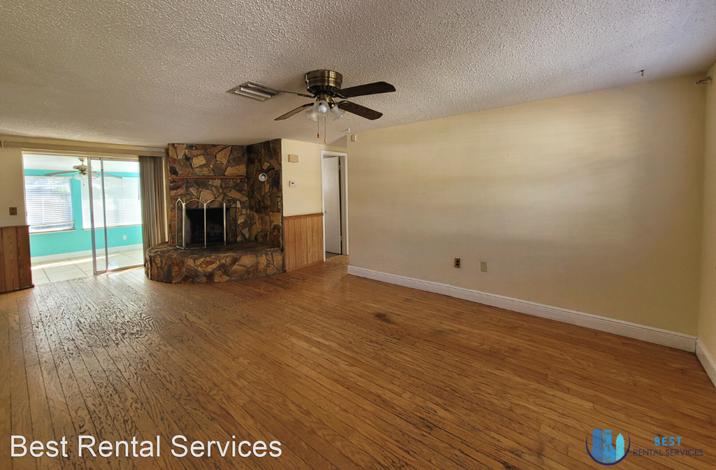 15812 Sea Pines Dr. - Photo 1