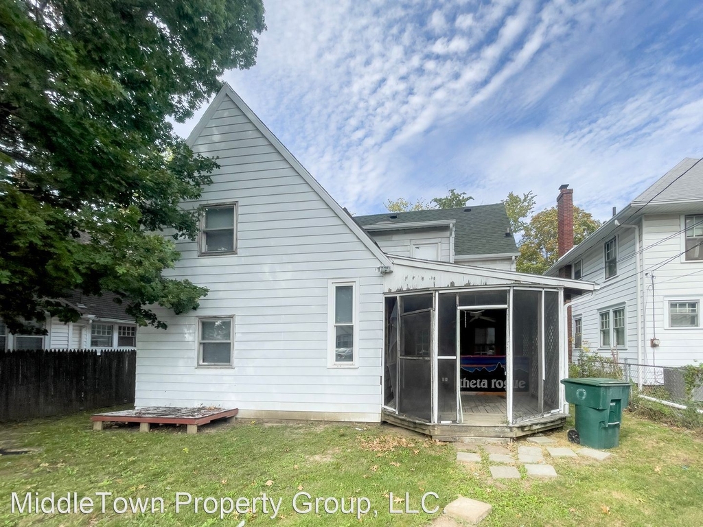 1413 W North St - Photo 45