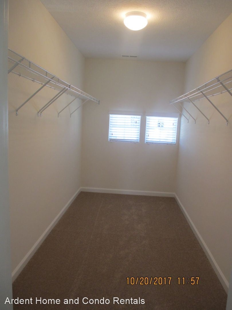 400 Lee Way - Photo 12