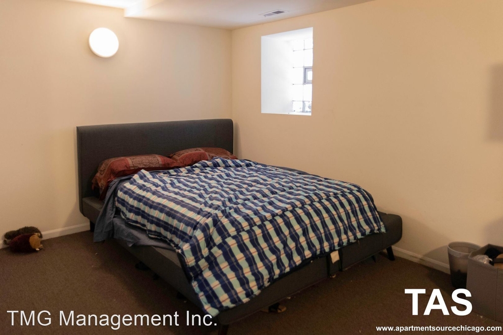 1260 N Greenview Ave. - Photo 11