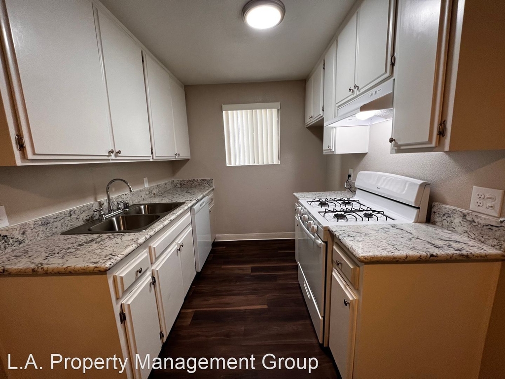 24851 Walnut Street - Photo 1