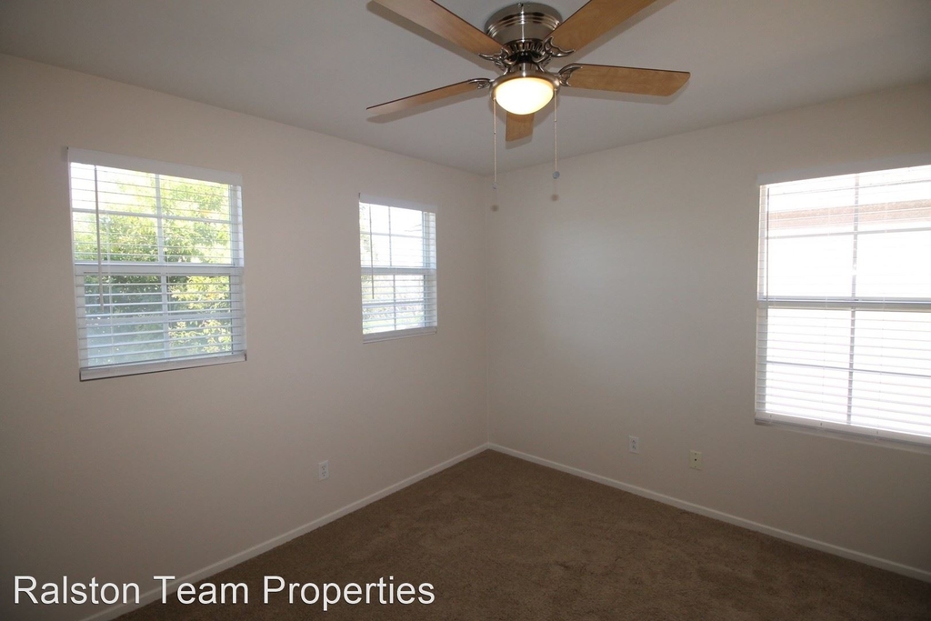 1376 Little Lake St. - Photo 11