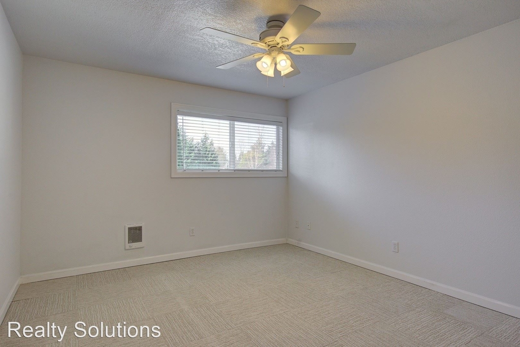 1922 Nw 143rd Ave, Unit 49 - Photo 11