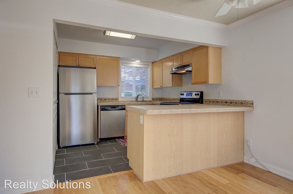 1922 Nw 143rd Ave, Unit 49 - Photo 4