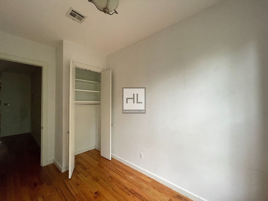 330 Harman Street - Photo 3