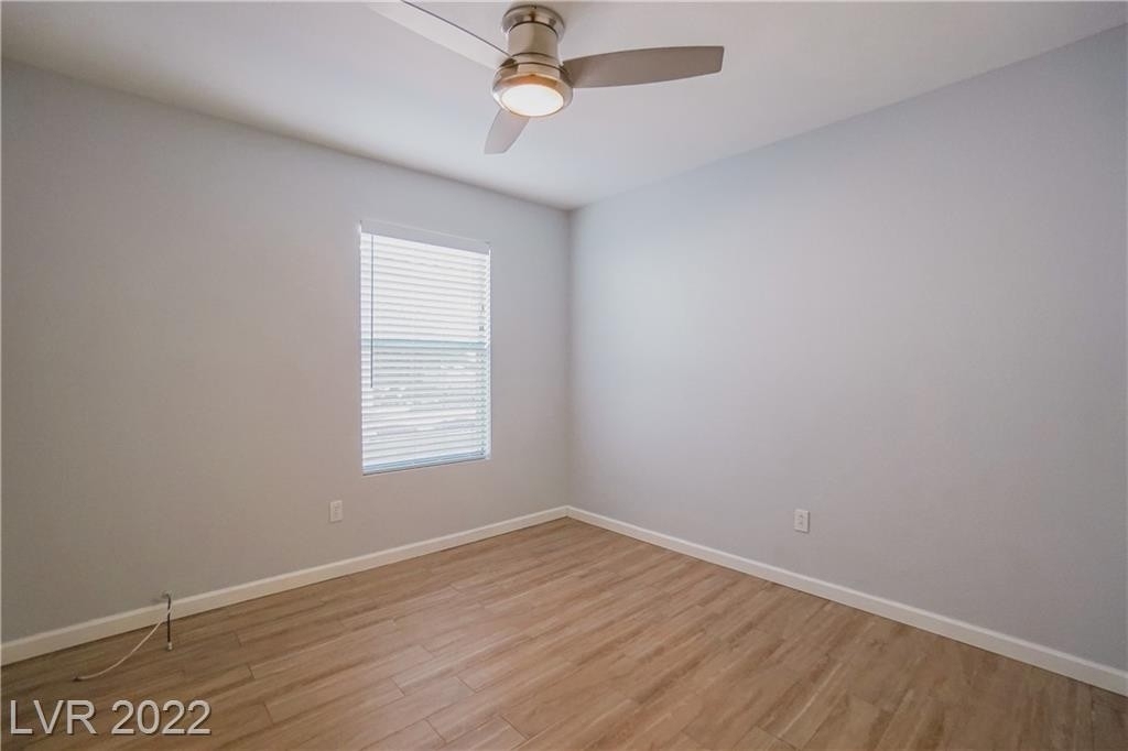 8625 Grand Pine Avenue - Photo 14