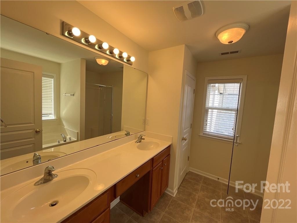 11713 Windy Mist Way - Photo 16