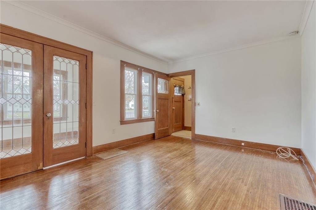 763 Genesee Park Boulevard - Photo 5