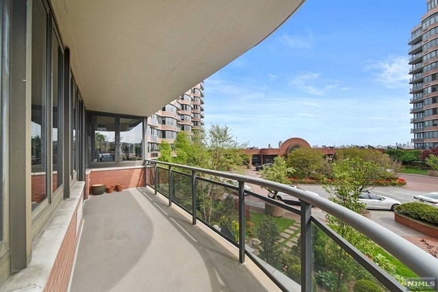 100  Carlyle Drive - Photo 4