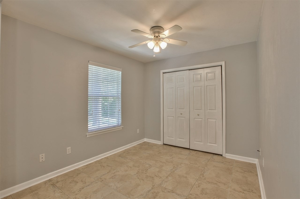 7805 N Briarcreek - Photo 13