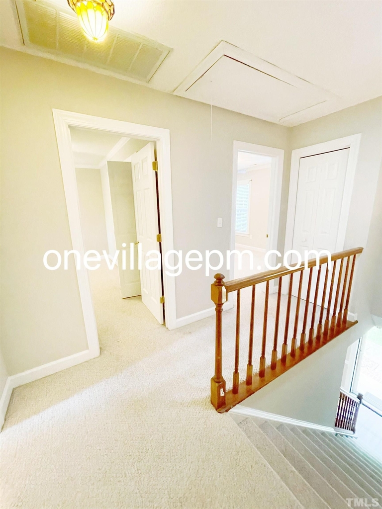 115 Marshfield Place - Photo 12