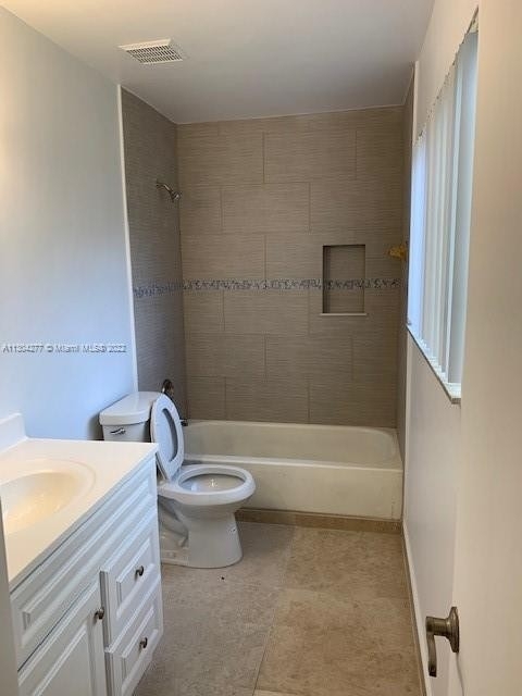 3457 Nw 44th St - Photo 5