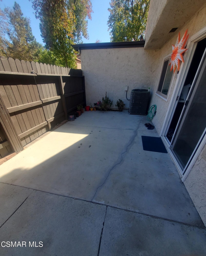 27512 Rondell Street - Photo 7