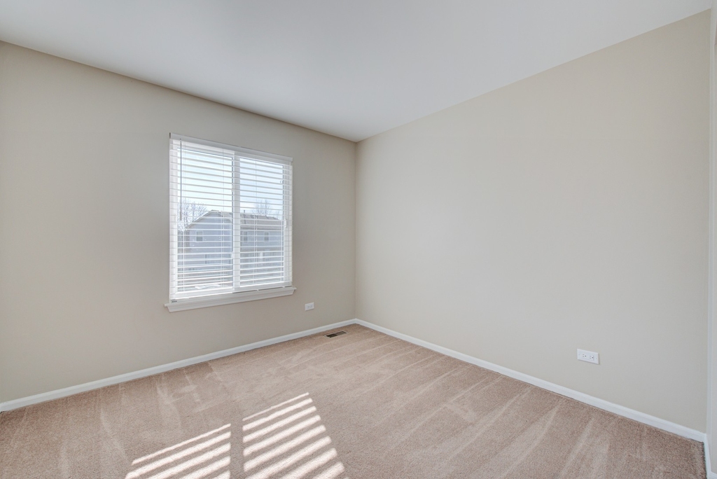 1120 Lakewood Circle - Photo 16