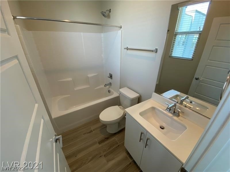 11251 Hidden Peak Avenue  #204 - Photo 19