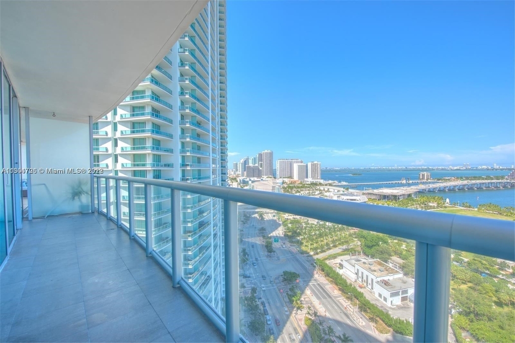 888 Biscayne Blvd  #3910 - Photo 7