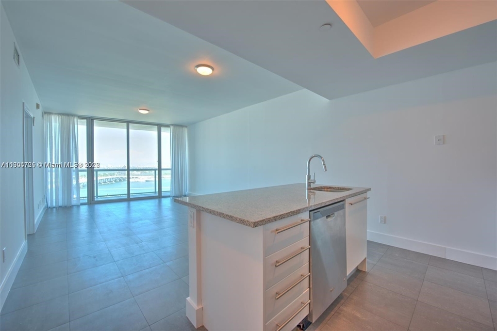 888 Biscayne Blvd  #3910 - Photo 9