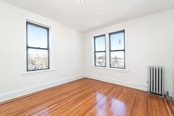 22-5 37th Street - Photo 0