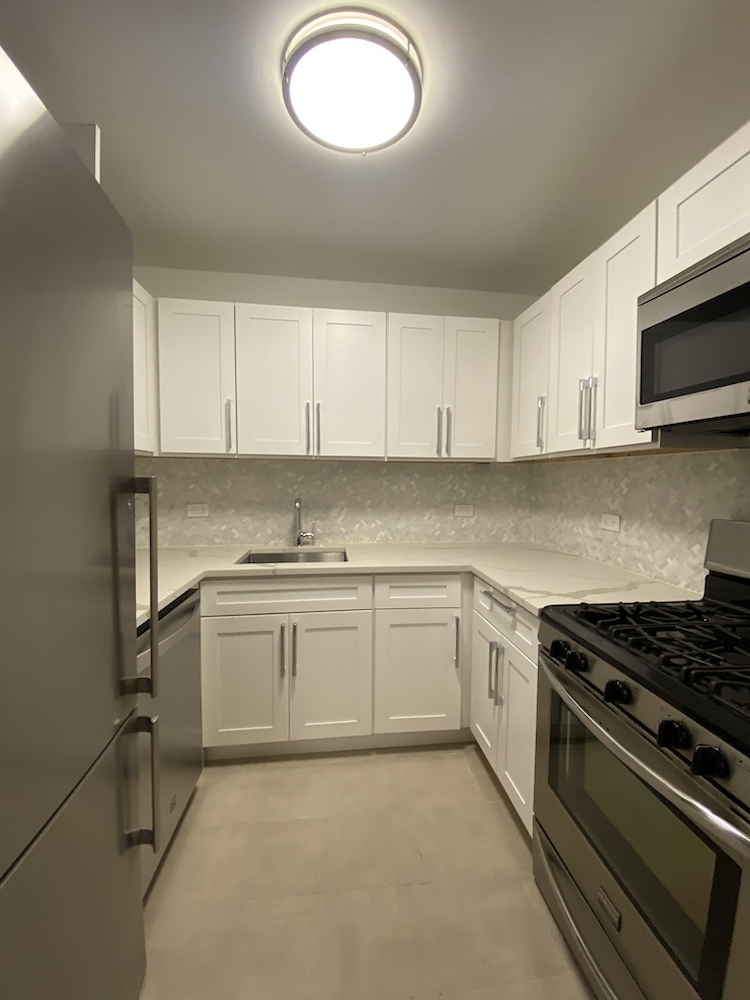 160 East 88th Street - Photo 4