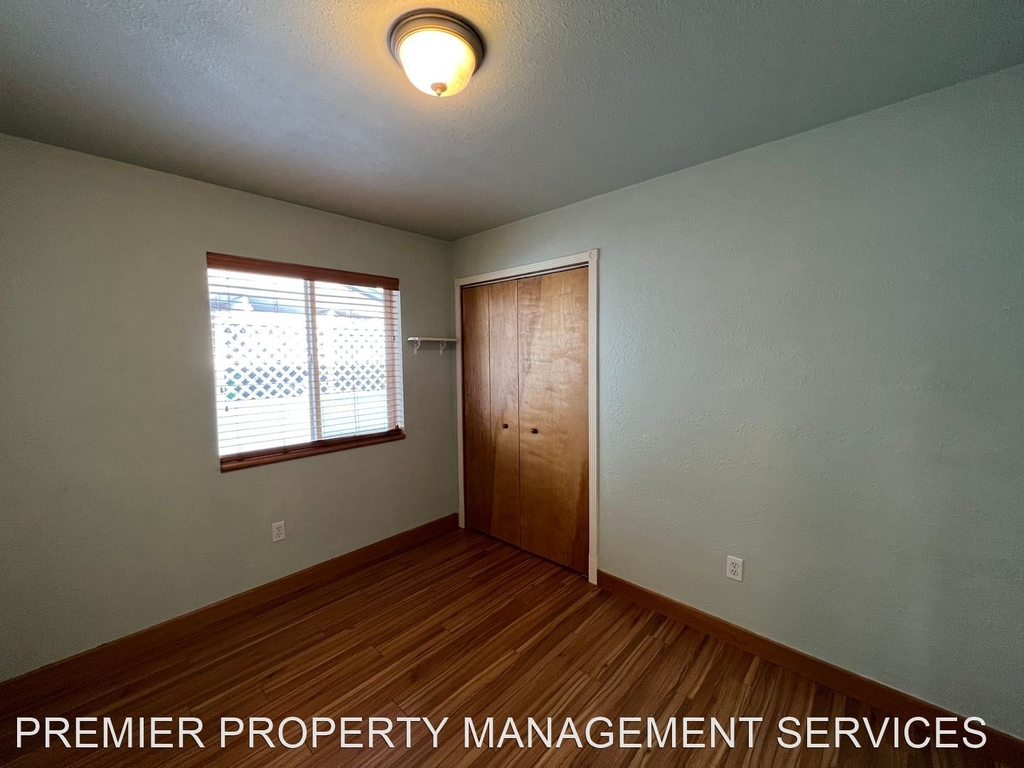 1034 Elm Street - Photo 19