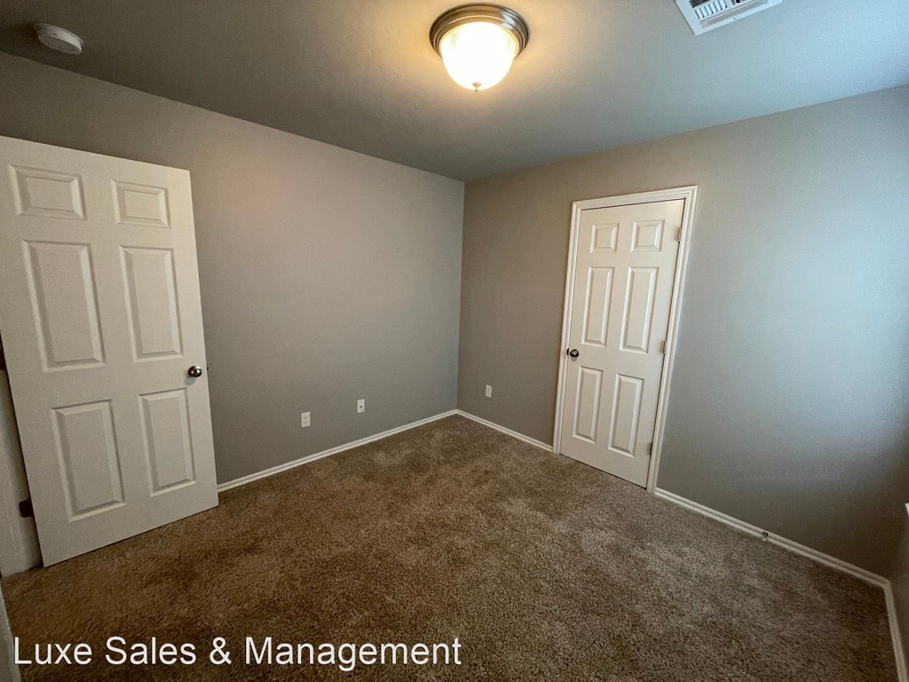 11724 Nw 135th Street - Photo 5