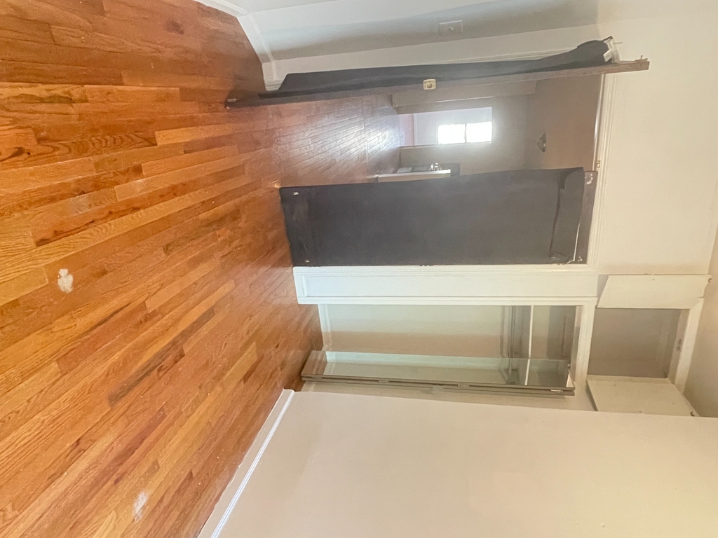 1354 Hancock Street - Photo 8