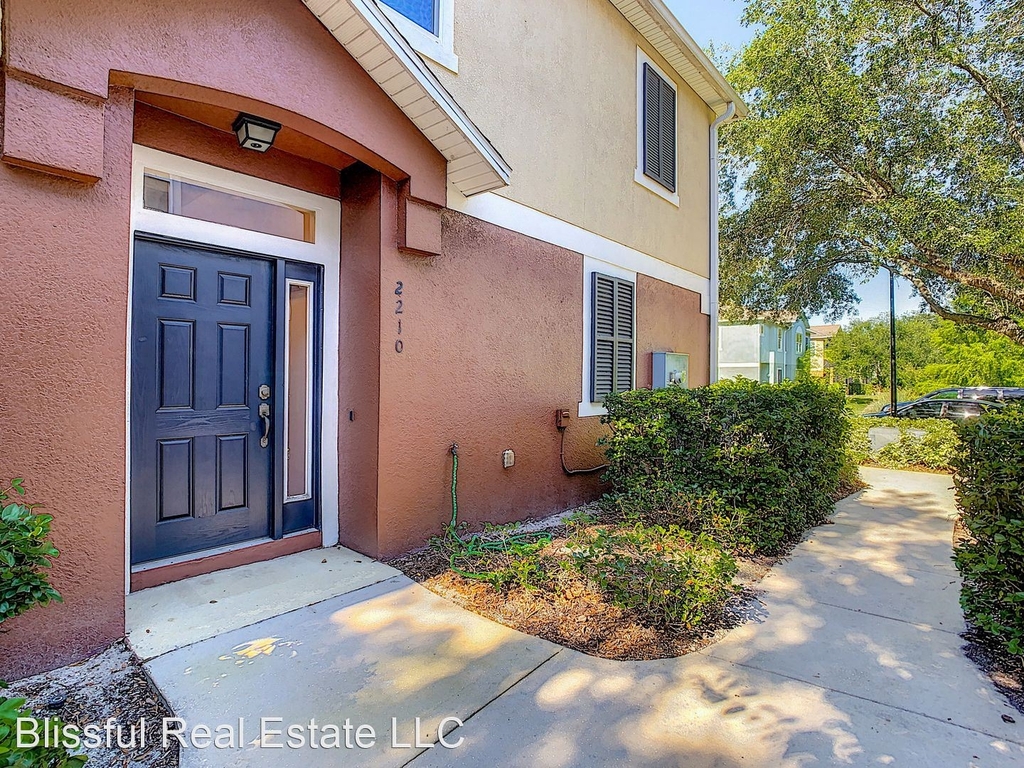 2210 San Jacinto Circle - Photo 3