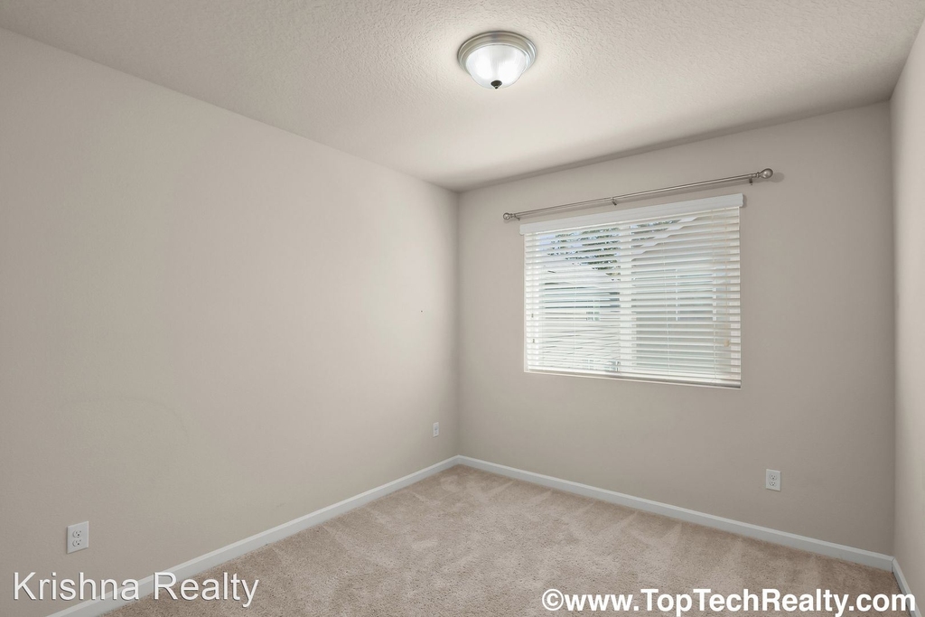 7162 Nw 167th Ave - Photo 11