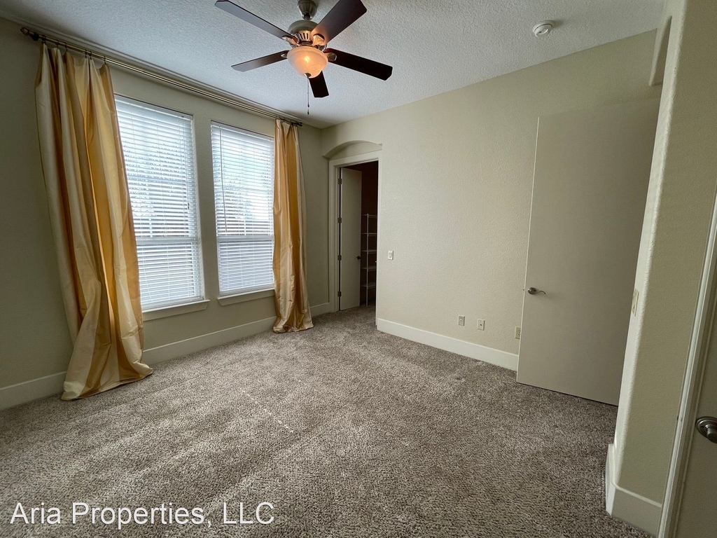 2600 Hillsboro Rd #231 - Photo 8