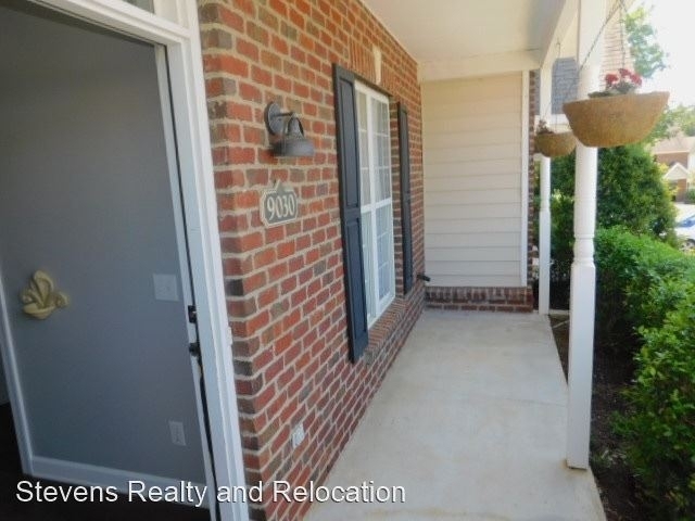 9030 Grassington Way - Photo 1